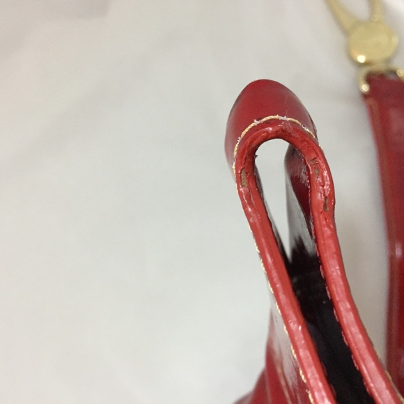 Red and black vinyl dooney and bourke purse - Picture 8 of 8